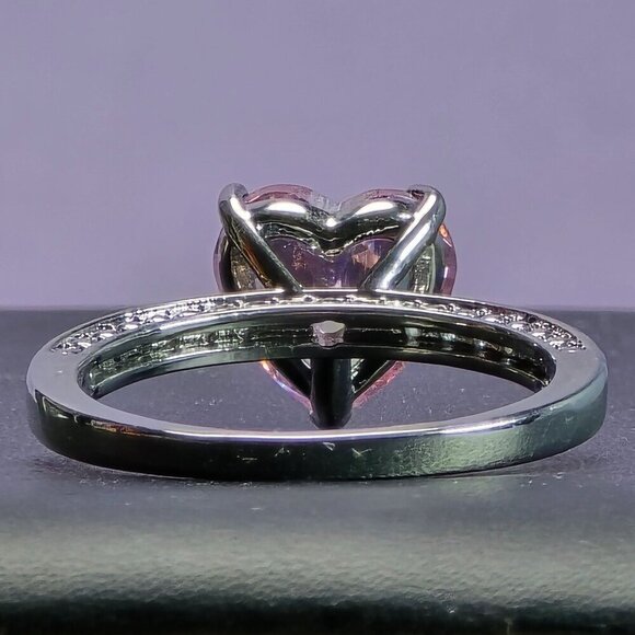 Heart-Shaped Pink Solitaire Ring With Accented Band Size 8.5 (NWOT) - Picture 4 of 6